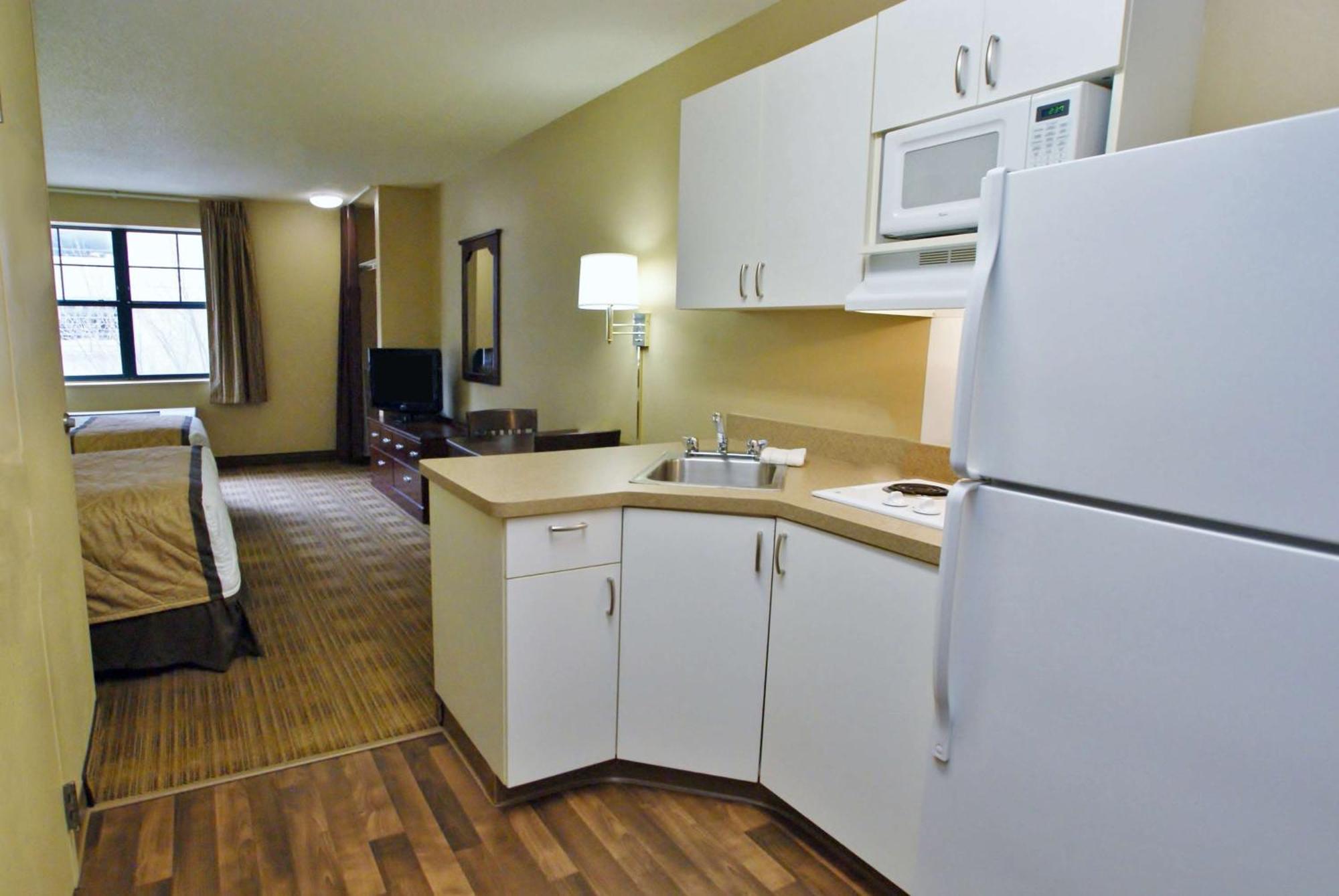 Extended Stay America Suites - Raleigh - Midtown Екстериор снимка